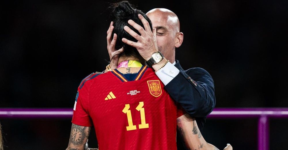 Spanish soccer star Hermoso files sexual assault complaint over federation president's unwanted kiss