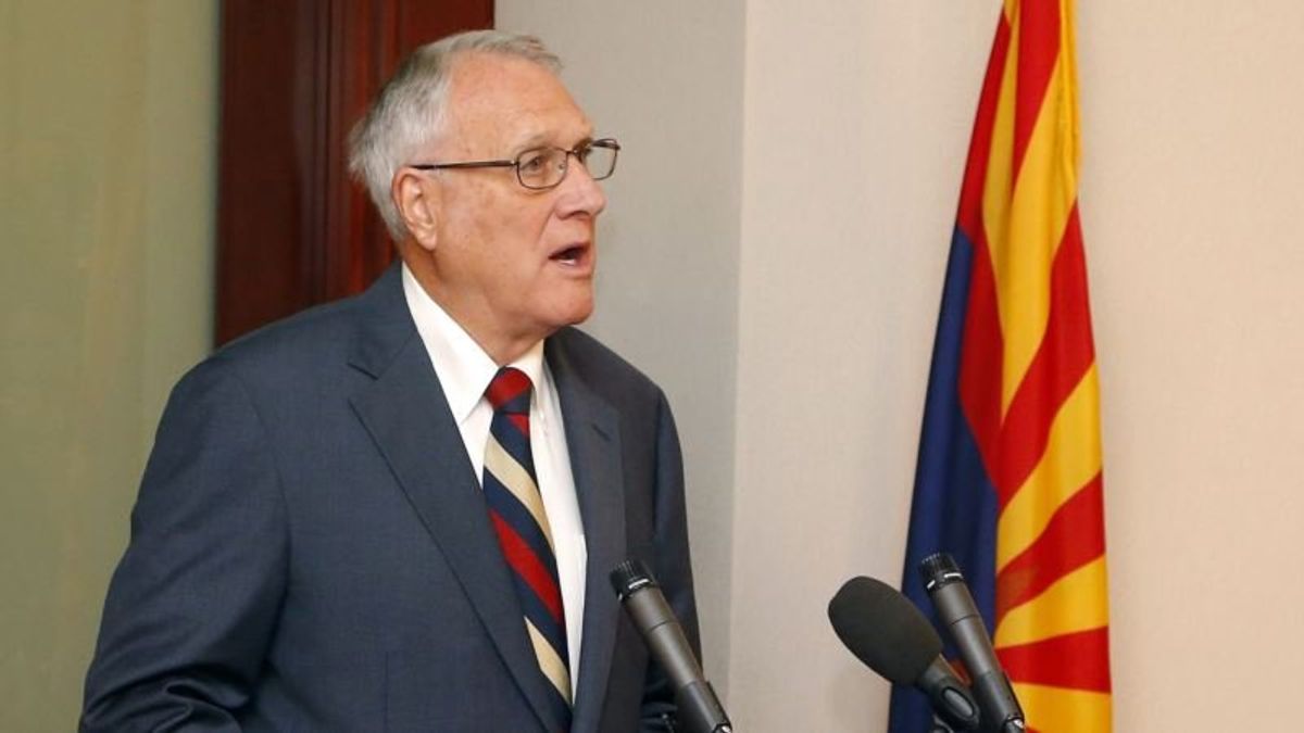Former Arizona Senator Kyl to Replace McCain