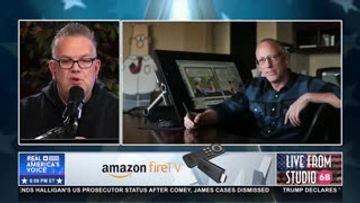 ROBERTS HONORS SCOTT ADAMS