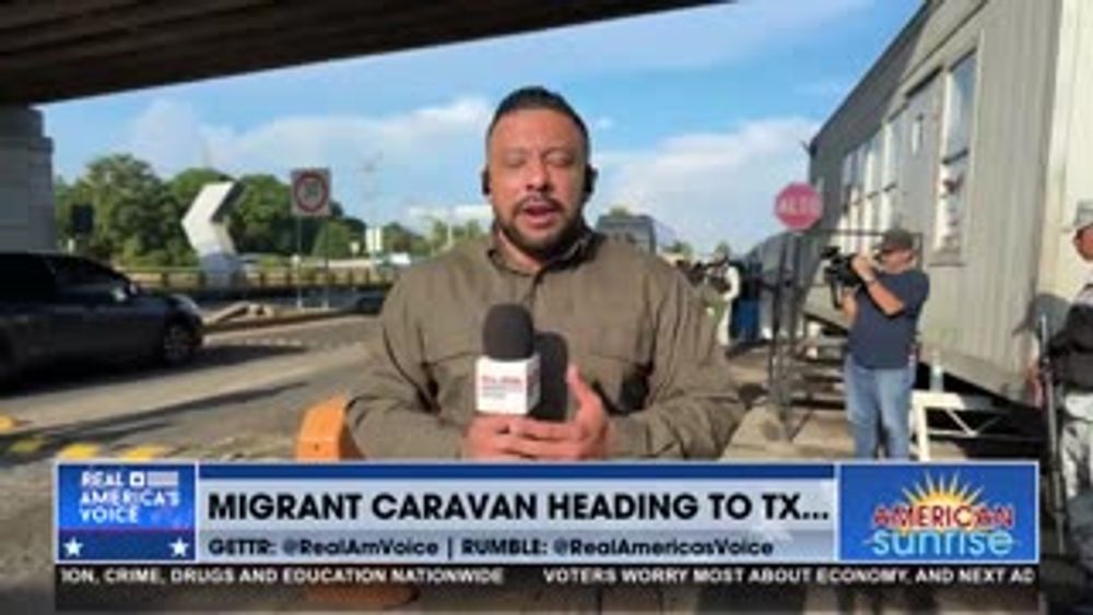 GOP WARNS LARGE MIGRANT CARAVAN HEADED FOR TEXAS