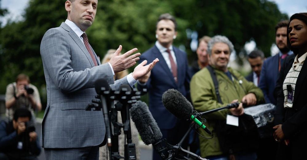 White House is considering suspending habeas corpus as part of immigration crackdown
