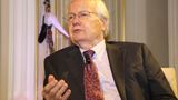 Former White House press secretary and longtime journalist Bill Moyers dies at 91