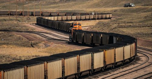 Trump admin keeps several coal plants running, smashing predictions of the end of coal