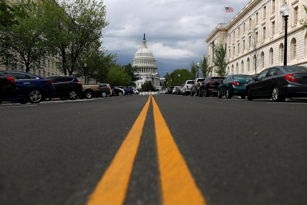 Senate Democrats Delay Introduction of Biden's $1.9 Trillion COVID-19 Aid Bill