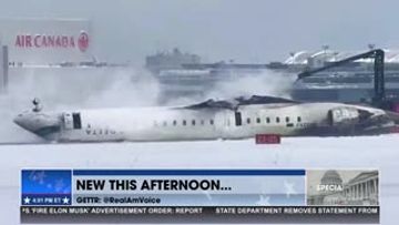 DELTA AIRLINE CRASHES AT TORONTO AIRPORT