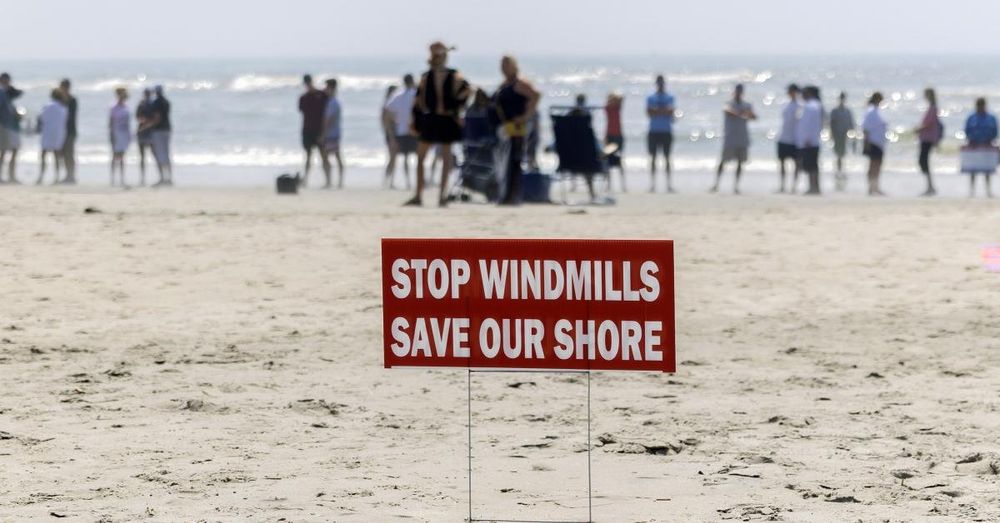 Trump pulls plug on Maine's offshore wind project