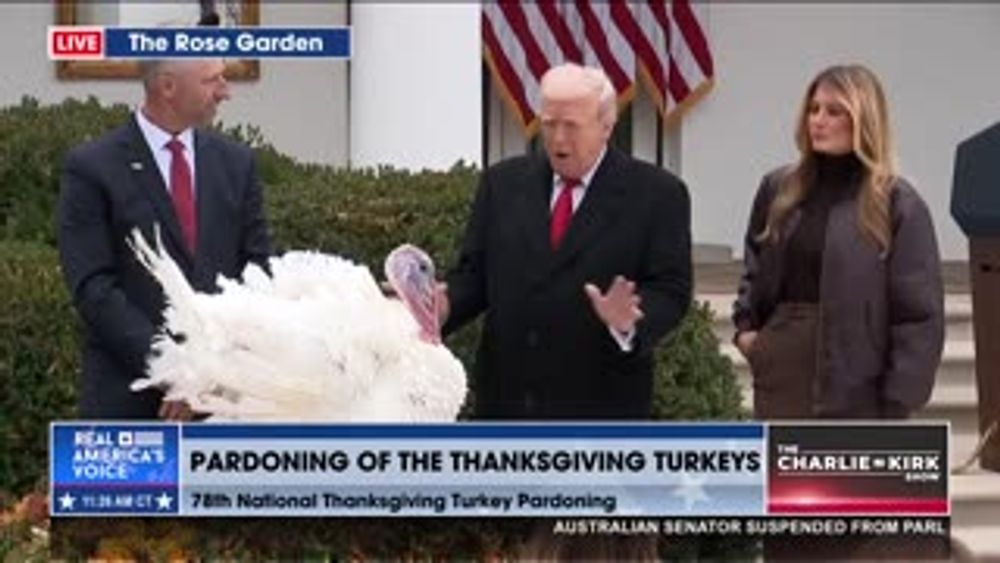 POTUS PARDONS TURKEYS