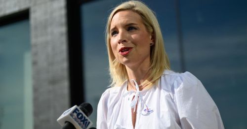 Iowa Republican running for Senate calls on Trump to end Iran war