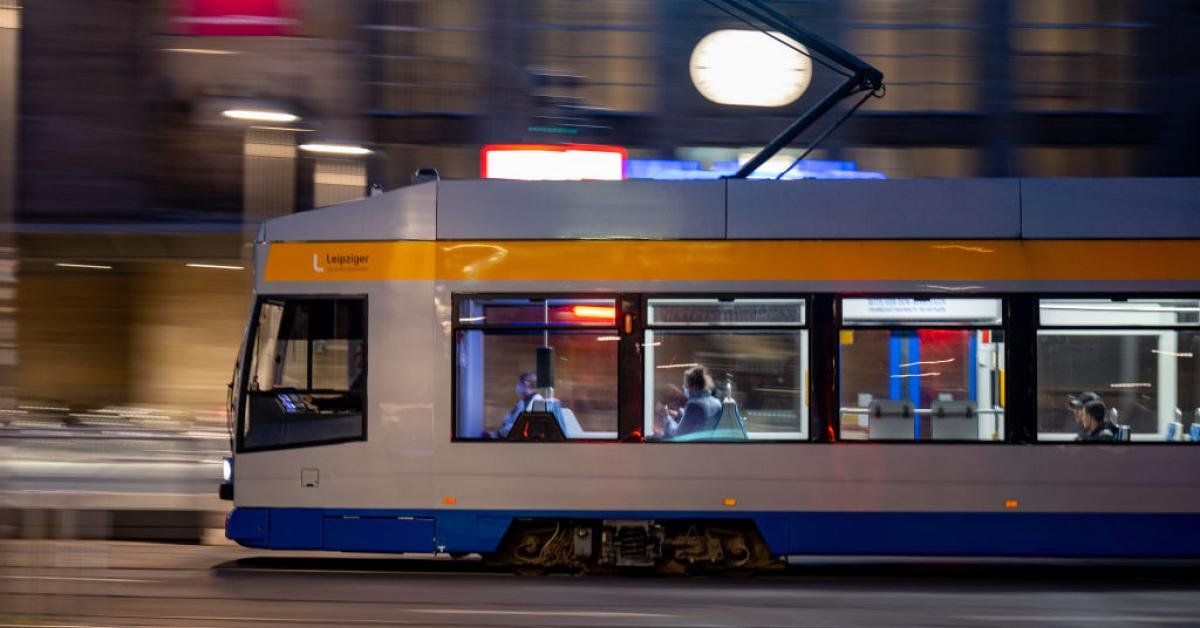 Seattle plans to provide free mass transit for 10,000 Seattle Housing Authority residents
