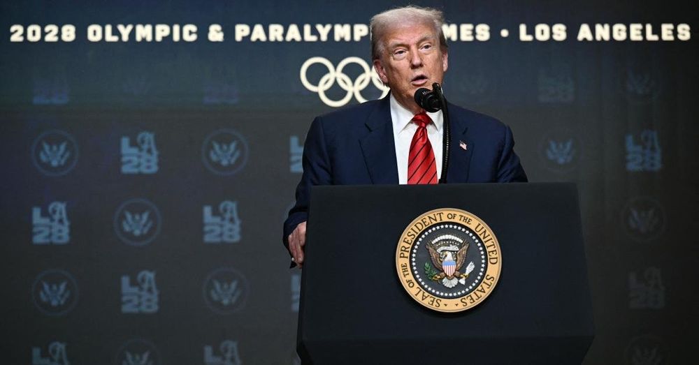 Trump to sign executive order that cracks down on 'debanking' financial institutions