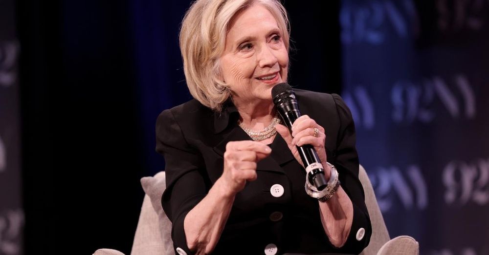 Congresswoman turns Hillary Clinton's infamous phrase against her after intel comments: ‘Deplorable’