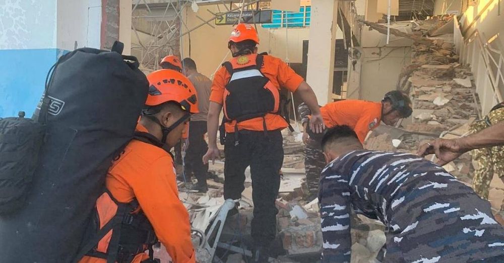 At least 47 people in Indonesia after magnitude 7.7 earthquake