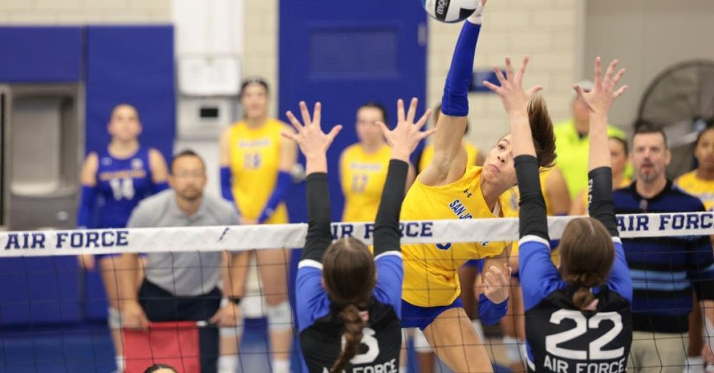 Fired women's coach saw male player 'wink' at opponent after endangering female teammate: lawsuit