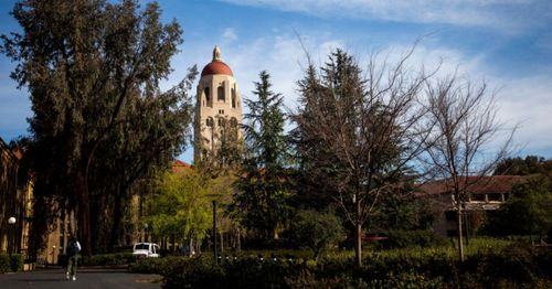 US Judge gives a lecture on free speech at Notre Dame after being shouted down at Stanford