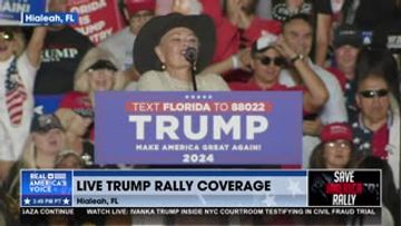 Roseanne Barr's First Trump Rally