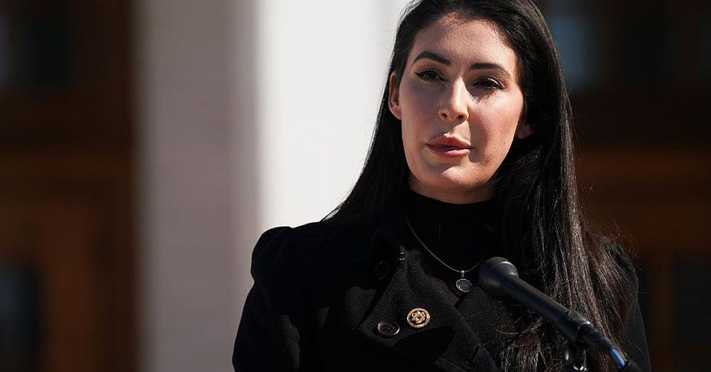 Luna files censure resolution against Tony Gonzales over affair allegations