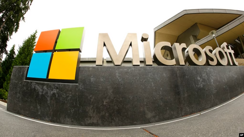 Tech Layoffs Mount as Microsoft, Amazon Shed Staff