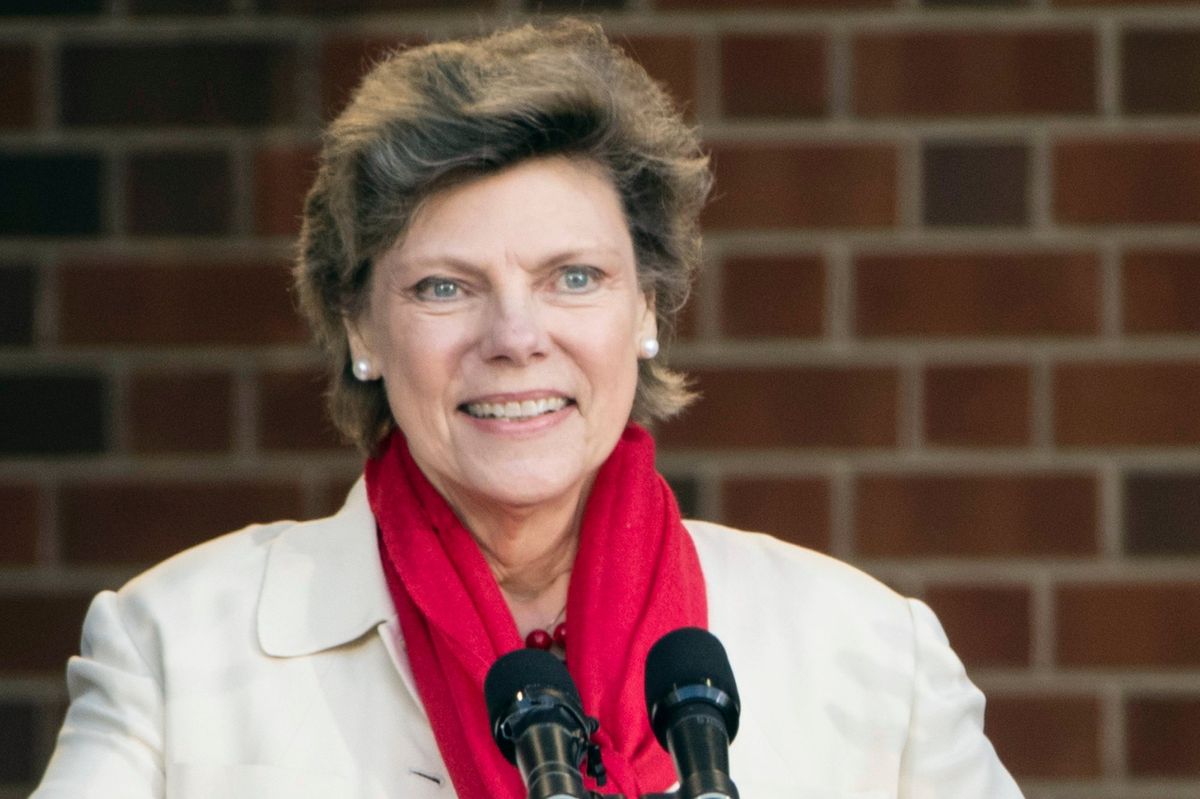 Cokie Roberts, Longtime Political Journalist, Dies at 75