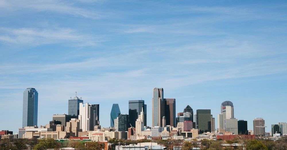 Dallas’ GOP mayor invites New Yorkers to flee to his 'sanctuary city from socialism'
