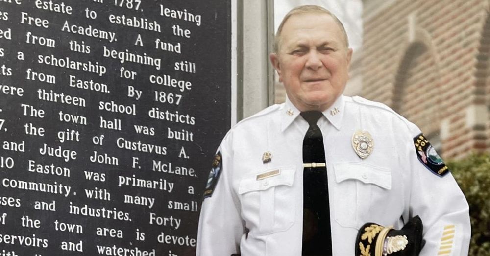 ‘Super Sleuth’ police chief whose department got early alert on Sept. 11 hijackings dies at 82