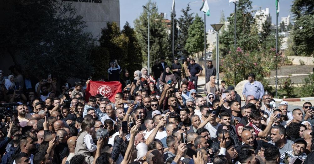 Israel releases more than 1,900 Palestinian prisoners as part of ceasefire deal