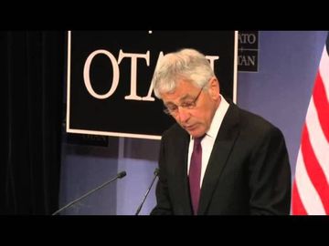 Chuck Hagel urges Russia to act cautiously on Ukraine