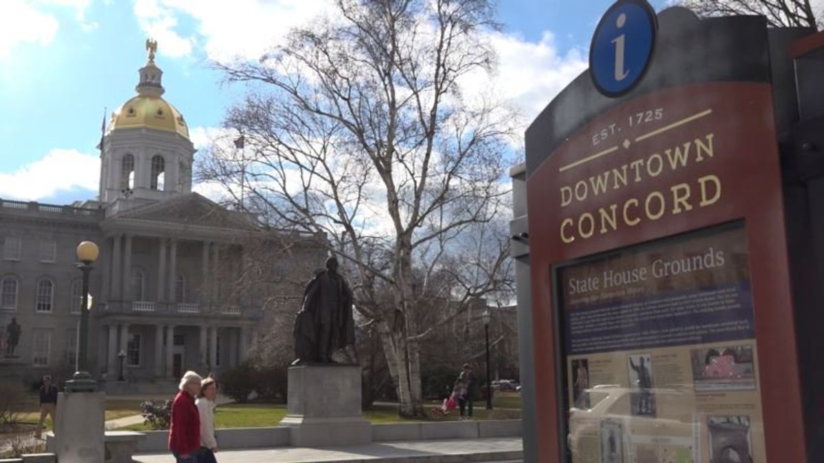 US Presidential Candidates Woo New Hampshire Voters