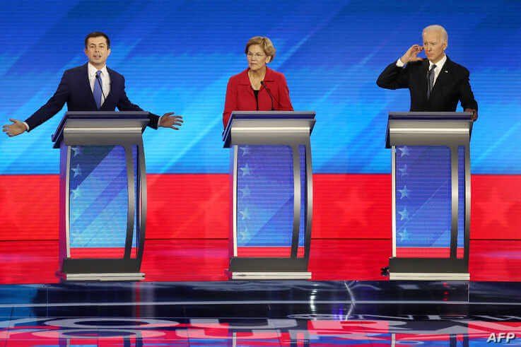 MANCHESTER, NEW HAMPSHIRE - FEBRUARY 07: (L-R) Democratic presidential candidates former South Bend, Indiana Mayor Pete…