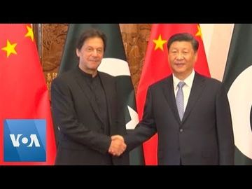 Pakistan’s Imran Khan Meets With Xi Jinping