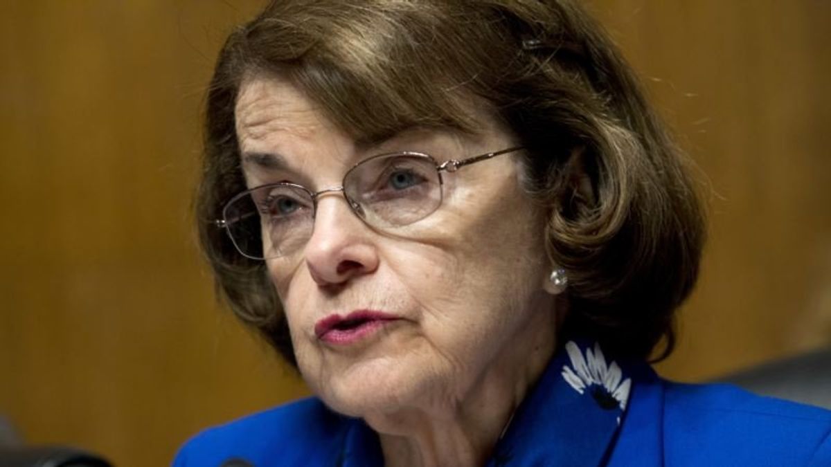 Feinstein Seeks Hearing to Probe Migrant Children’s Deaths 