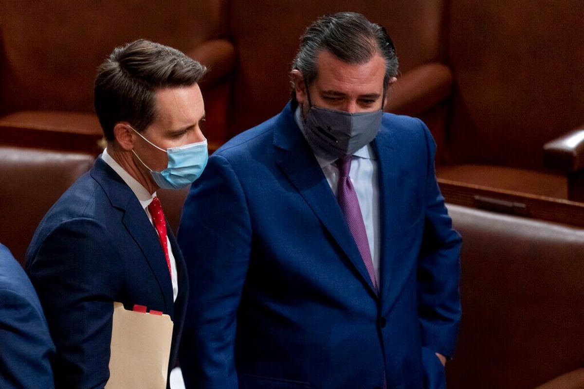 7 Senate Democrats Ask Ethics Panel to Investigate Cruz, Hawley