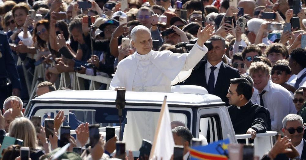 Pope Leo XIV’s inaugural mass draws about 200,000 people, JD Vance, Rubio, Zelensky attend