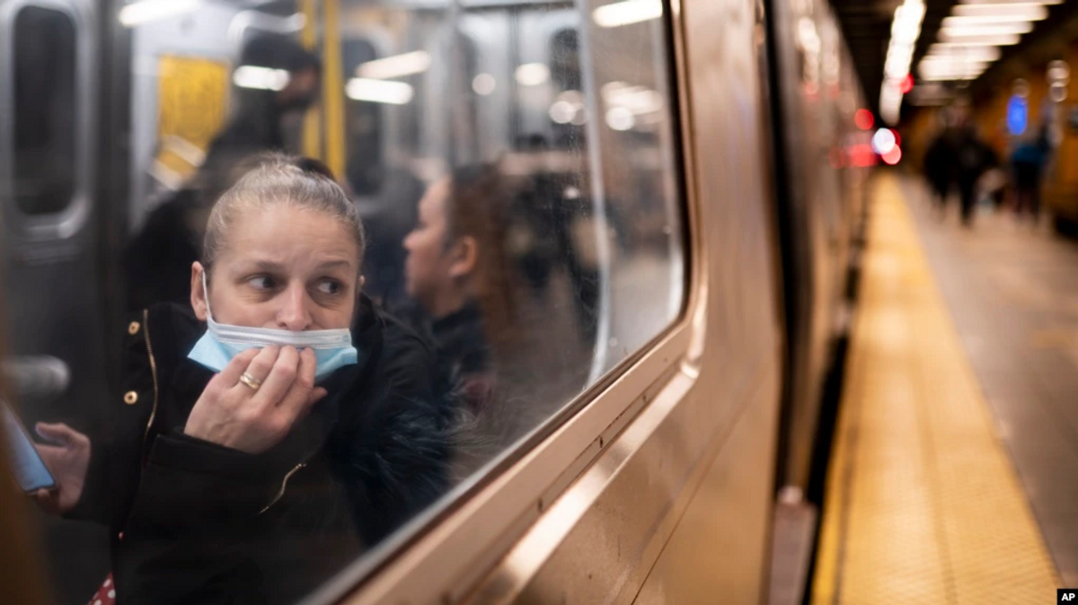 US Workers Grapple With New Stresses as They Return to Office