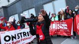 Thousands of New York City nurses strike