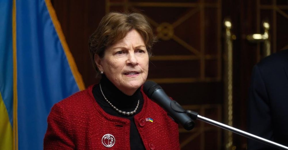 DHS accuses Sen. Jeanne Shaheen of corruption for allegedly influencing TSA during Biden admin