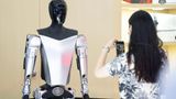 Tesla debuts its most advanced humanoid robot