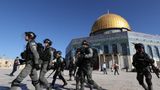 Clashes continue in Jerusalem at mosque on Temple Mount