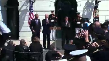 Obama welcomes Wounded Warriors to White House