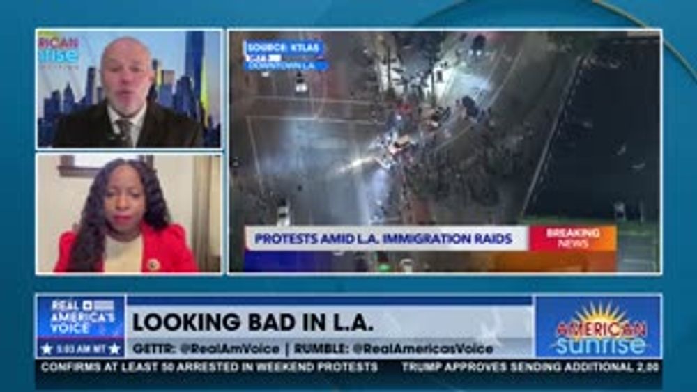 LOOKING BAD IN L.A.