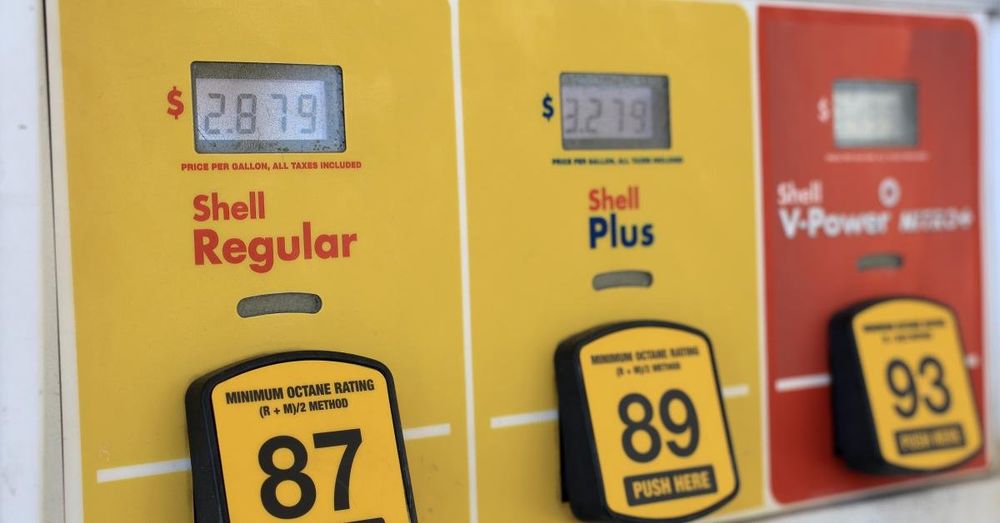 Trump touts low Christmas season gasoline prices, and analysts say they should hold into 2026