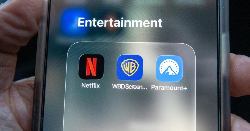 Warner Bros. urges shareholders to reject Paramount Skydance's takeover bid, pushes Netflix's offer