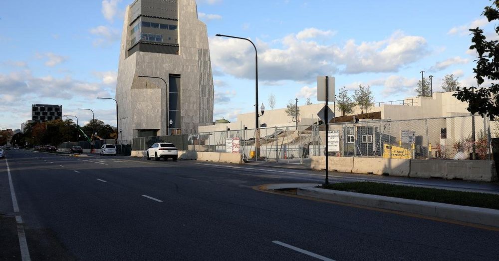 Obama Center criticized for requiring ID for discount entry while Democrats oppose ID-free voting