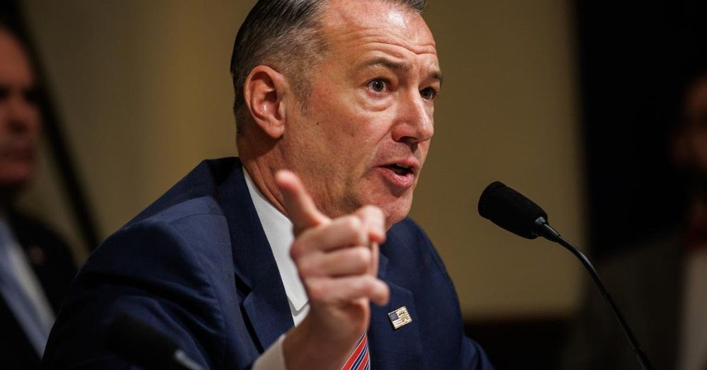 ICE tracking 1.6M illegal immigrants with deportation orders, half with criminal convictions: chief