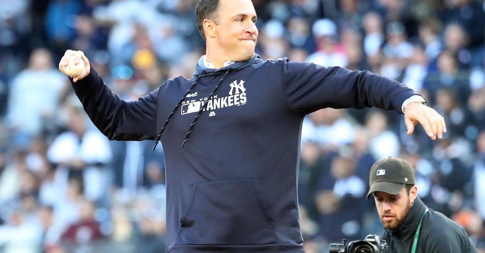 Former Yankees player Mark Teixeira announces bid for Texas congressional seat