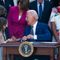 Biden Signs Bill Awarding Medals to US Capitol Riot Responders