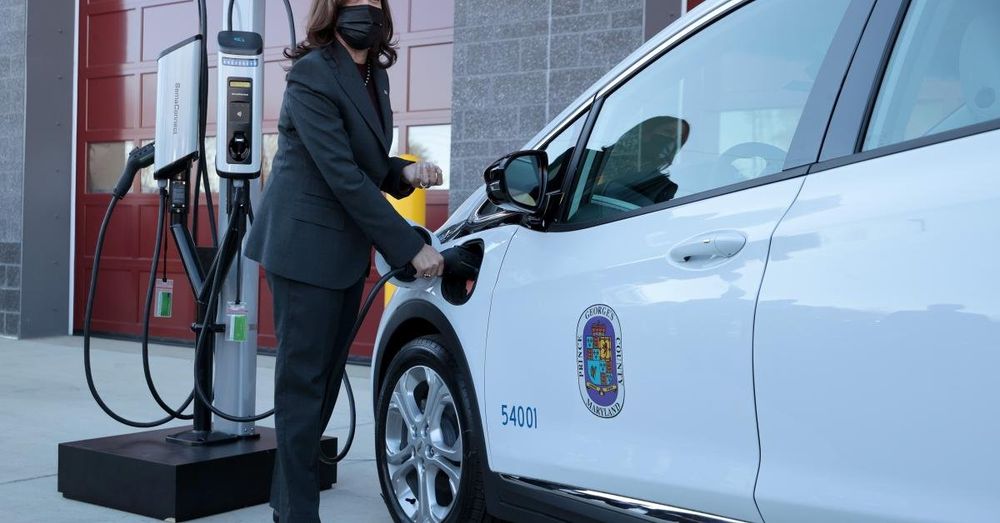 Harris promised not to mandate EVs, but the Biden admin just approved California’s EV mandate