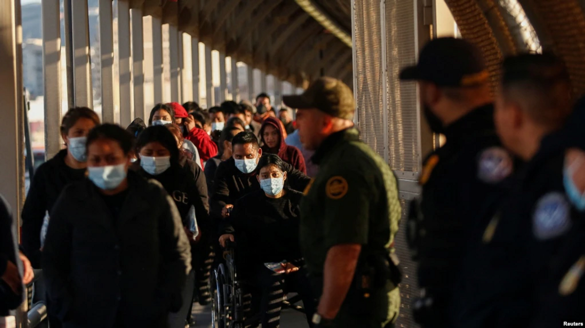 Migrant Border Entries Rise in April, Boosted By Ukrainians