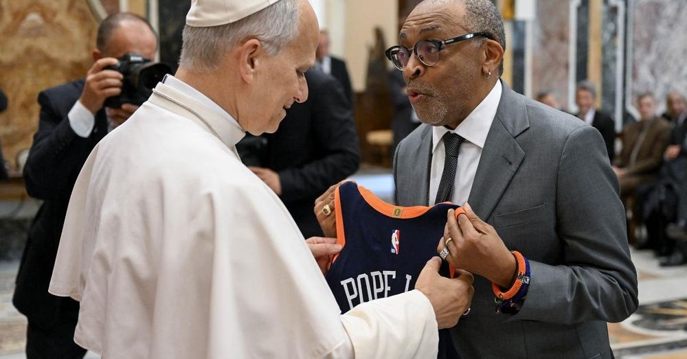 Pope Leo summons Hollywood to Vatican, but conservative stars conspicuously absent