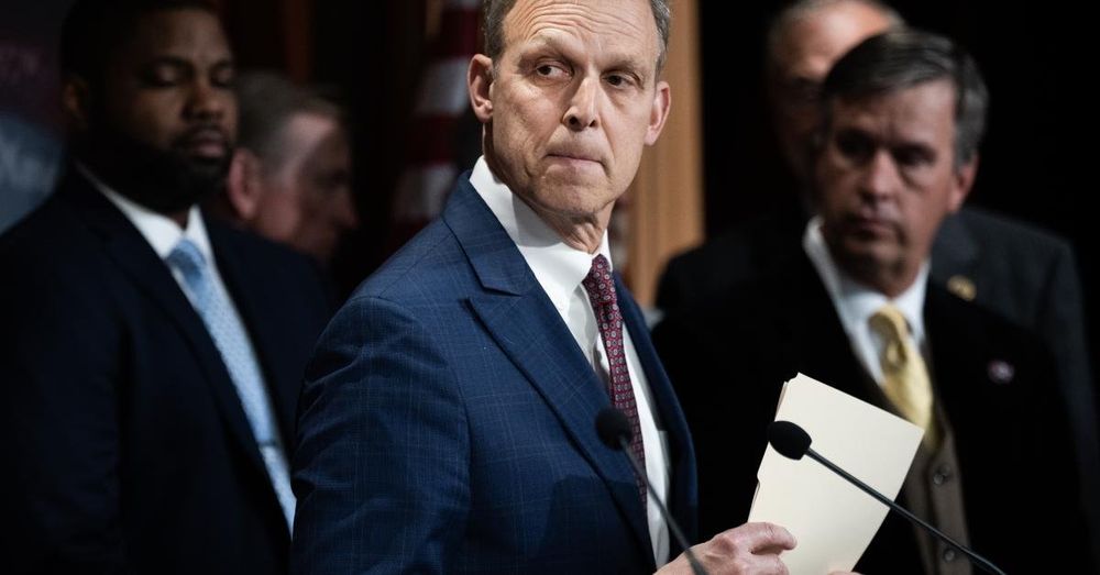 Trump endorses ex-Freedom Caucus leader Scott Perry for reelection in 2026