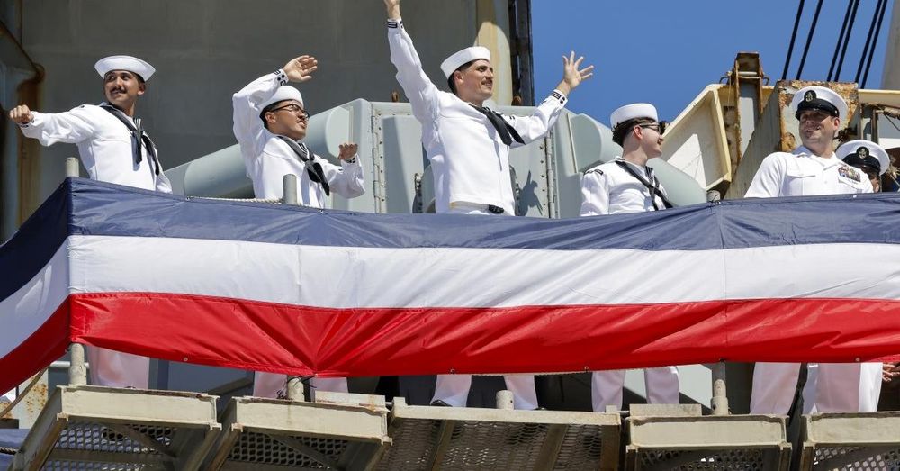 Families reunite with crew of USS Abraham Lincoln as it returns to San Diego